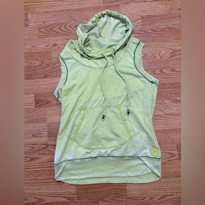 Te Verde NYC Sleeveless Cowl Neck Pullover Shirt Womens Size small